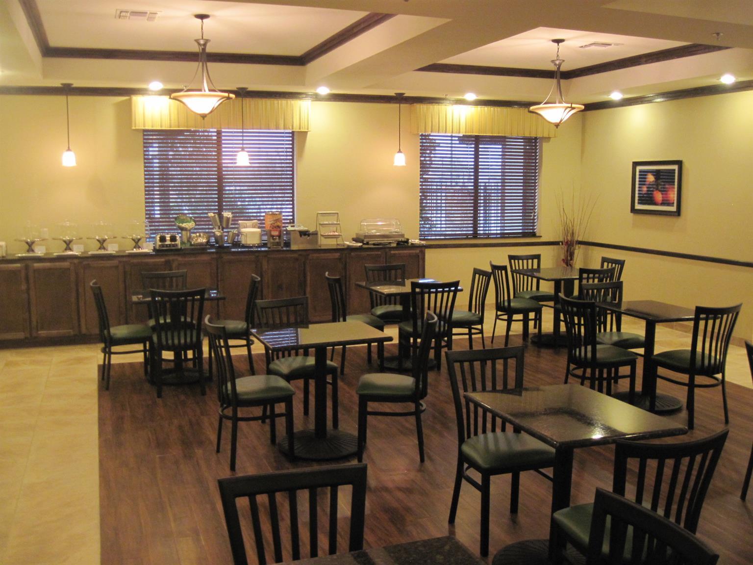 Best Western Plus Emory At Lake Fork Inn & Suites Restaurant bilde